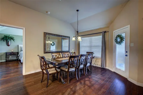 $440,000 | 515 Hubbard Circle, Nevada, TX 75173