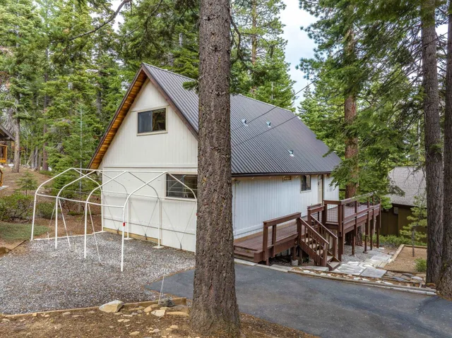 $895,000 | 610 High Street, Carnelian Bay, CA 96140