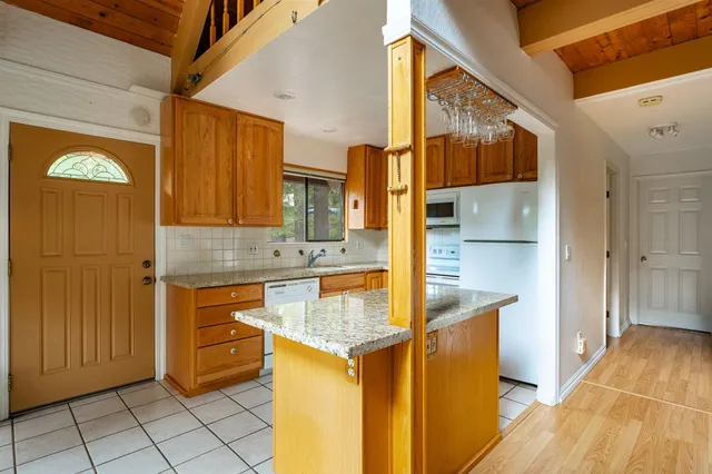 $895,000 | 610 High Street, Carnelian Bay, CA 96140