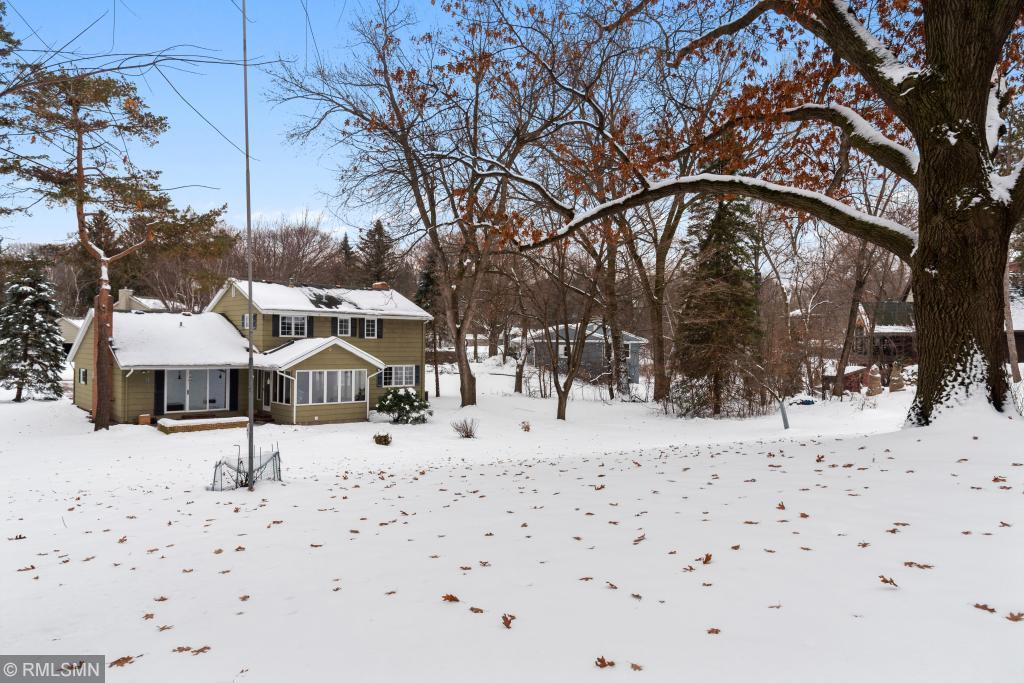 14118 Windsor Road Minnetonka, MN 55345 - Photo 18 of 23 Gallery Image 18