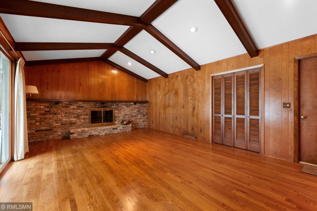 14118 Windsor Road Minnetonka, MN 55345 - Photo 9 of 23 Gallery Image 9