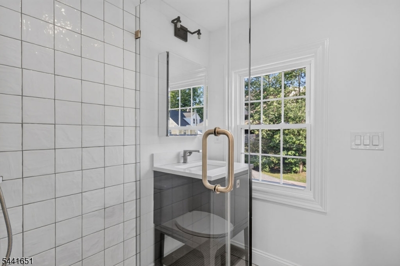 18 Walnut Street, Unit A Summit, NJ 07901 - Photo 14 of 20