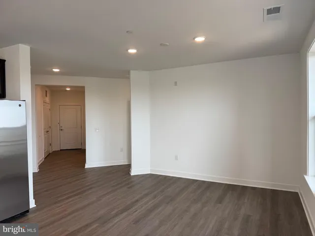 $549,900 | 21731 Dovekie Terrace, Unit 408, Ashburn, VA 20147