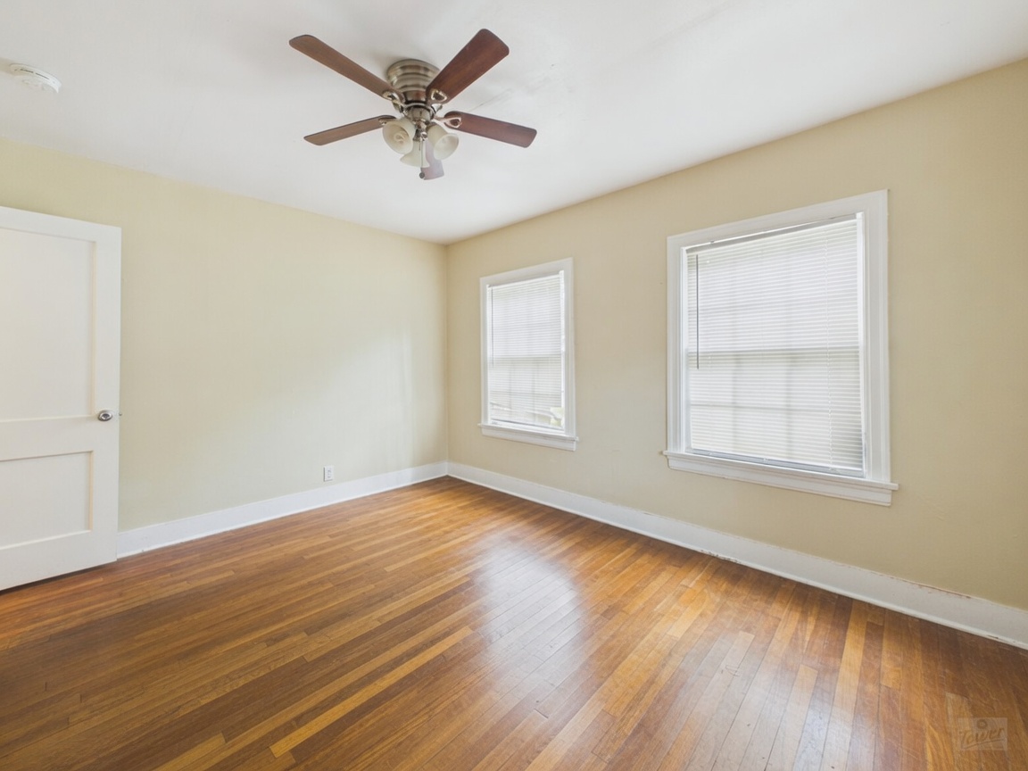 5204 Duval Street Austin, TX 78751 - Photo 11 of 22