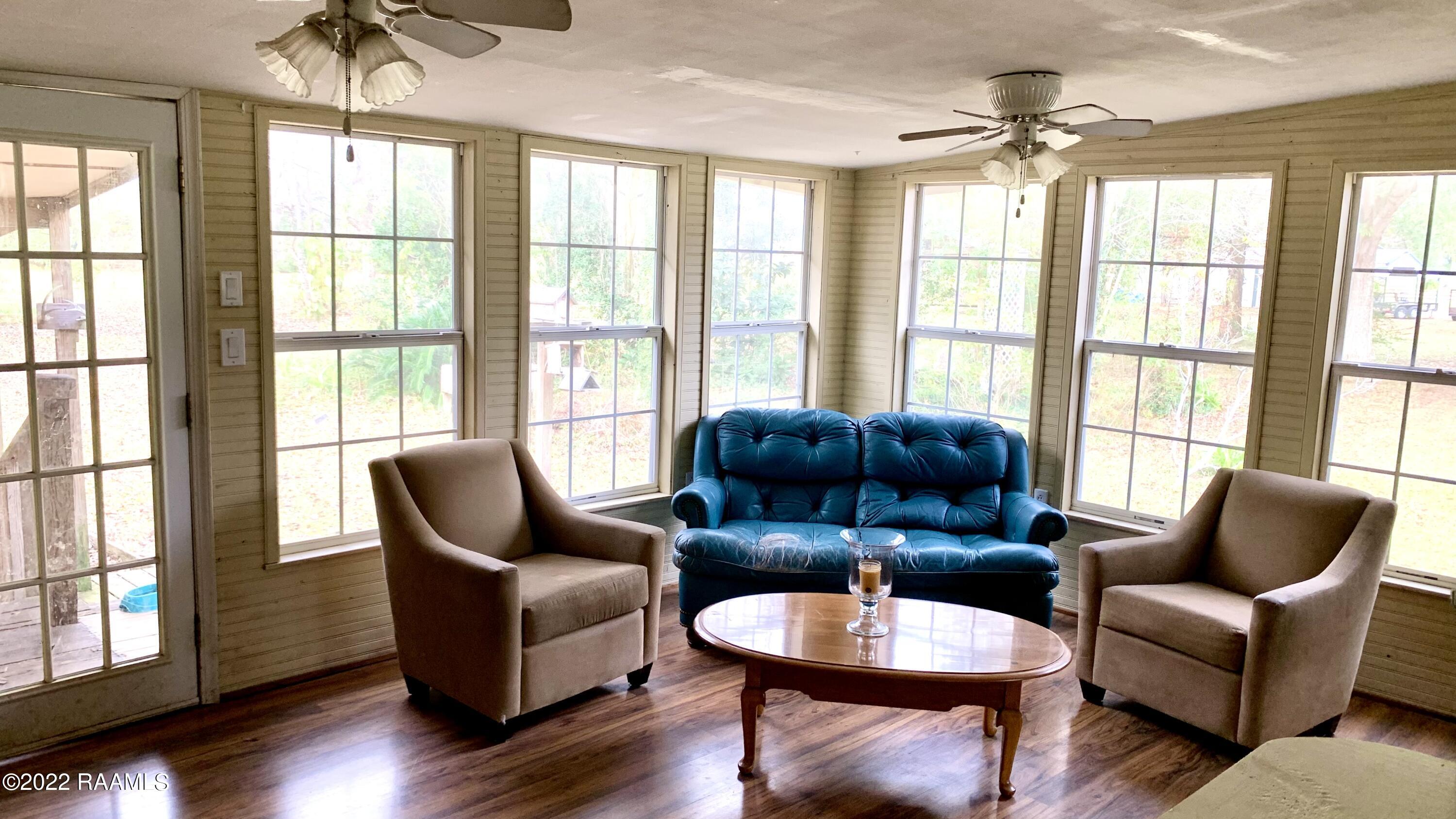 209 D Arceneaux Road, Unit 3 Scott, LA 70583 - Photo 10 of 13 IMG_0976
