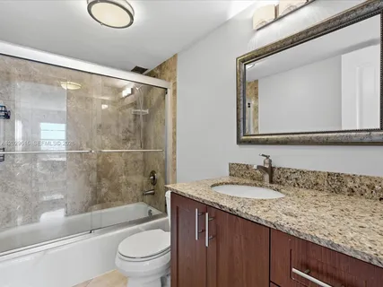 $2,600 | 340 Sunset Drive, Unit 1407, Fort Lauderdale, FL 33301