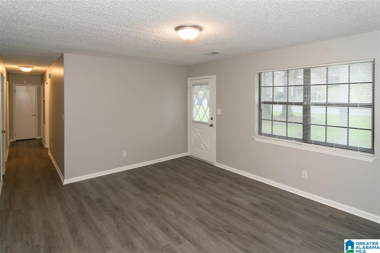 105 Pebble Lane Alabaster, AL 35007 - Photo 5 of 29