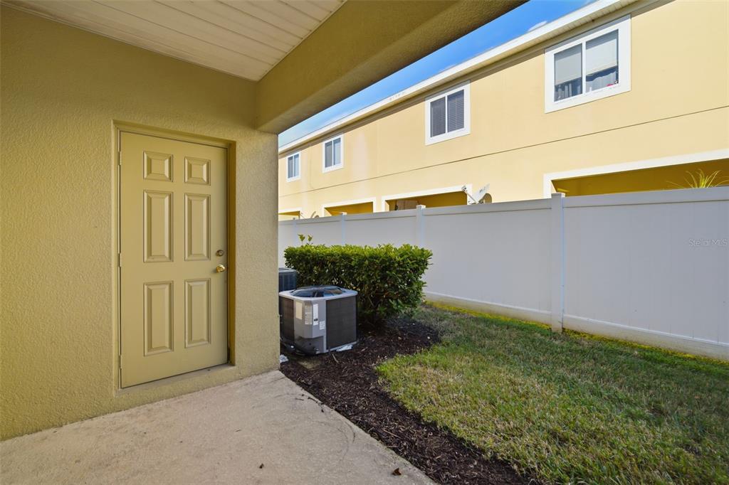 8532 Brushleaf Way Tampa, FL 33647 - Photo 36 of 48