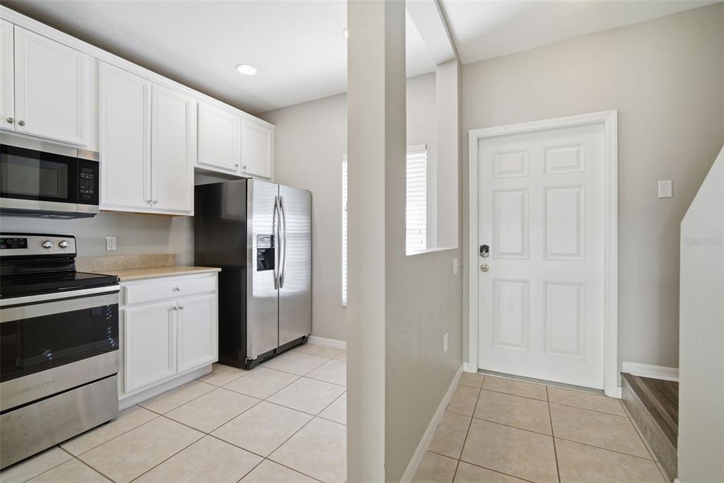 8532 Brushleaf Way Tampa, FL 33647 - Photo 5 of 48