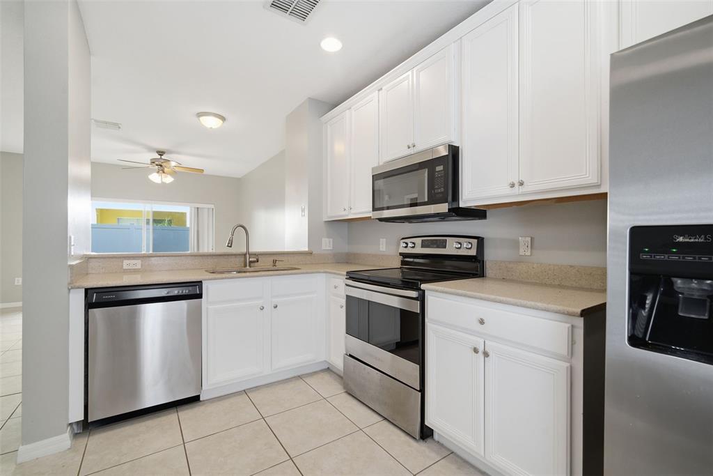 8532 Brushleaf Way Tampa, FL 33647 - Photo 8 of 48