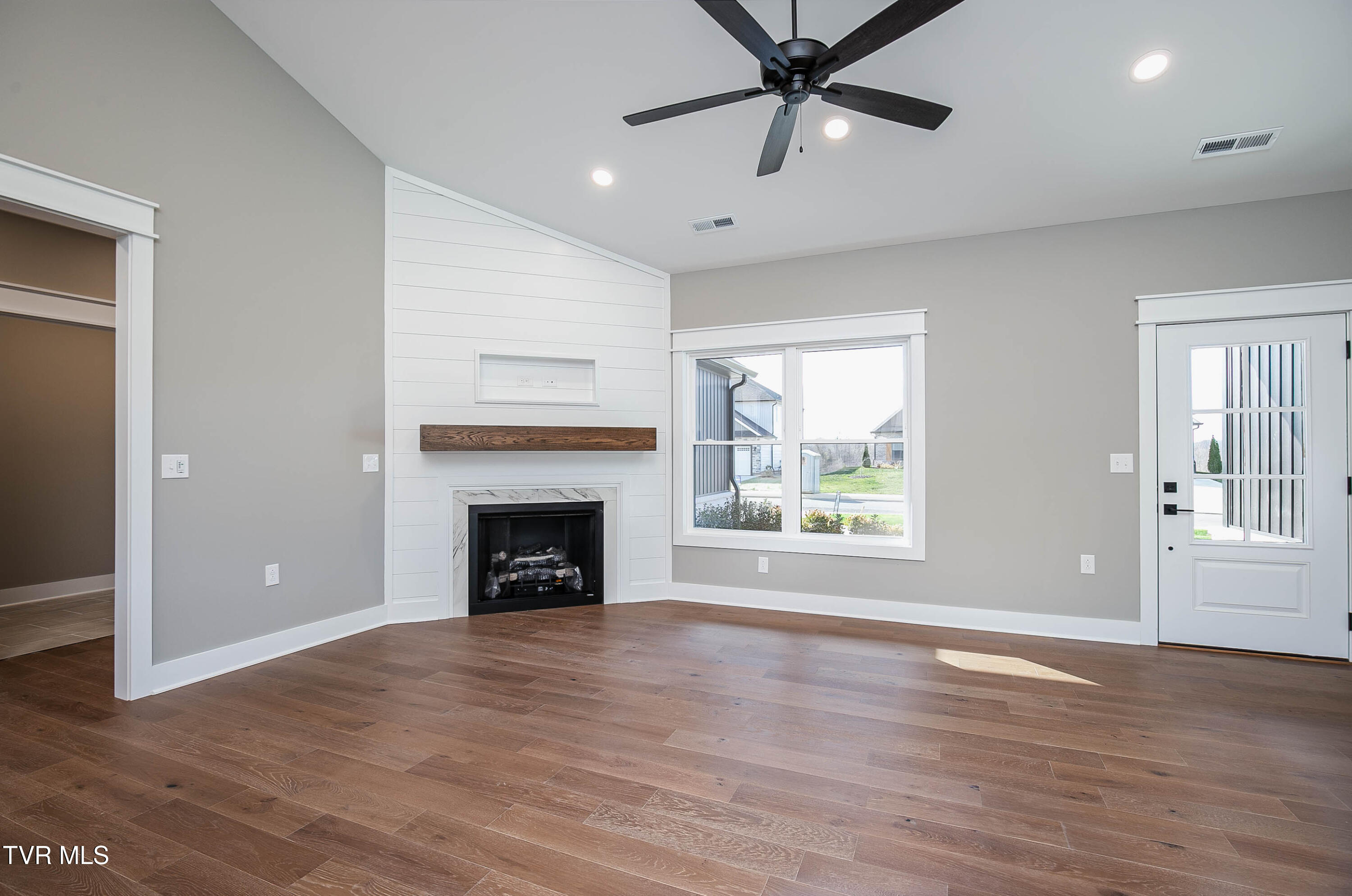 249 Ruby Rose Ridge Jonesborough, TN 37659 - Photo 5 of 30 249 Ruby Rose Ridge-5