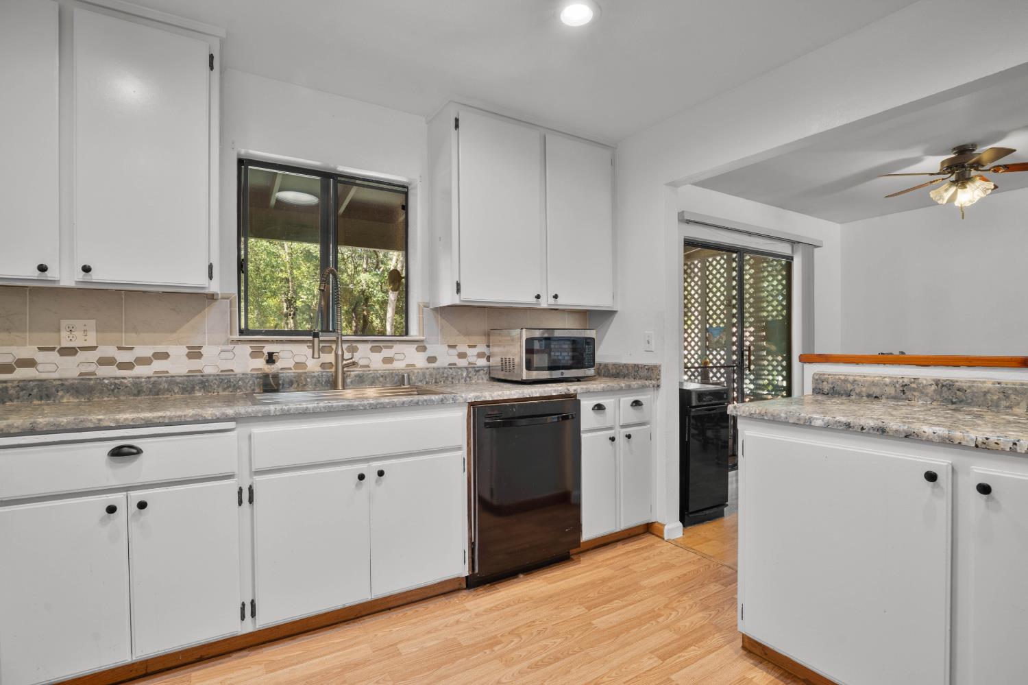 21014 Ferretti Road Groveland, CA 95321 - Photo 18 of 45