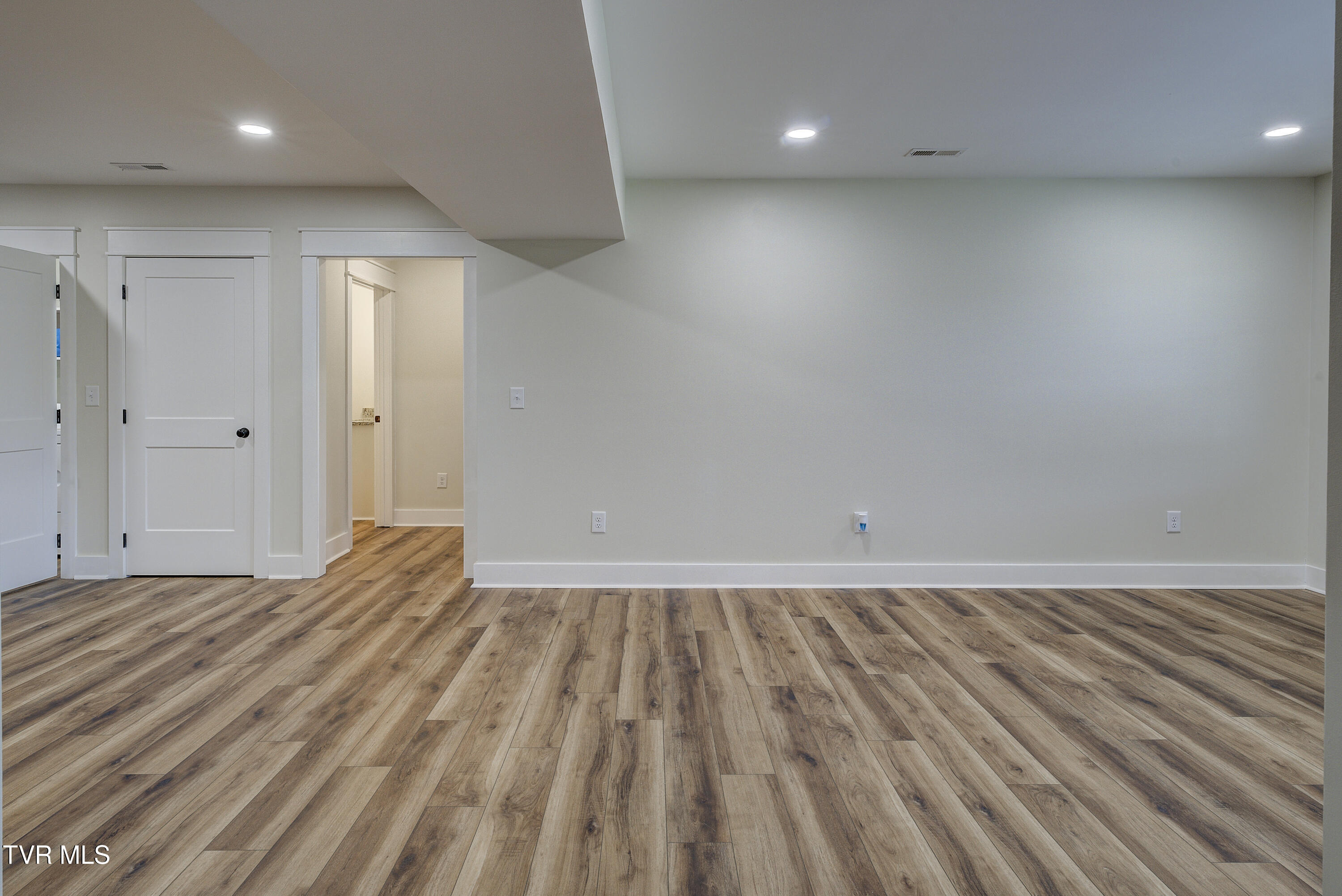 674 Old Embreeville Road Jonesborough, TN 37659 - Photo 29 of 53 OLdEmbreeville-27