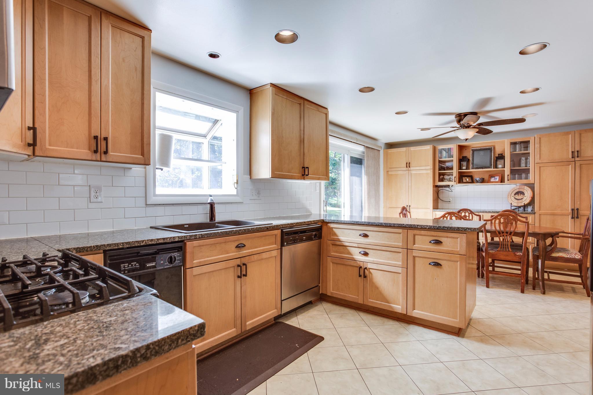 318 Hannes Street Silver Spring, MD 20901 - Photo 5 of 28 Kitchen