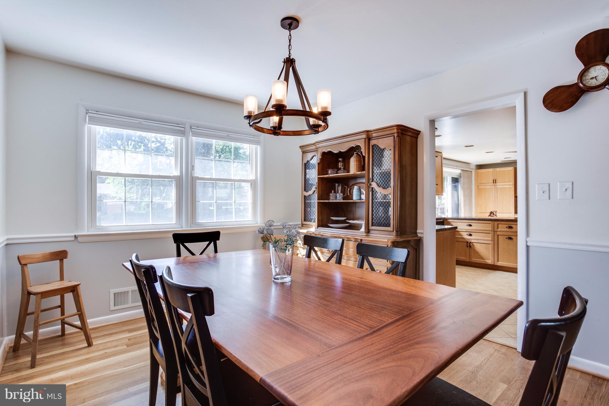 318 Hannes Street Silver Spring, MD 20901 - Photo 9 of 28 Dining Room