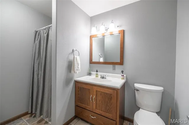 $625,000 | 3505 Highway 50 East, Linn, MO 65051