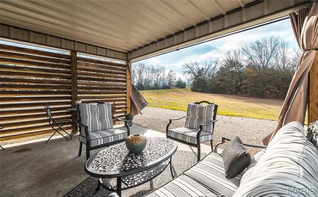 $625,000 | 3505 Highway 50 East, Linn, MO 65051