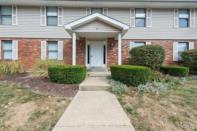 $90,000 | 1907 High Sun Drive, Florissant, MO 63031