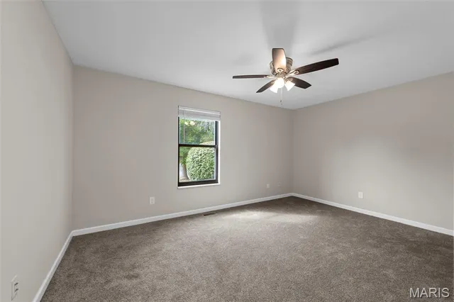 $90,000 | 1907 High Sun Drive, Florissant, MO 63031