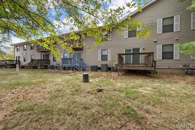 $90,000 | 1907 High Sun Drive, Florissant, MO 63031