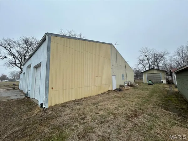$139,000 | 520 Eleventh Street, Carrollton, IL 62016