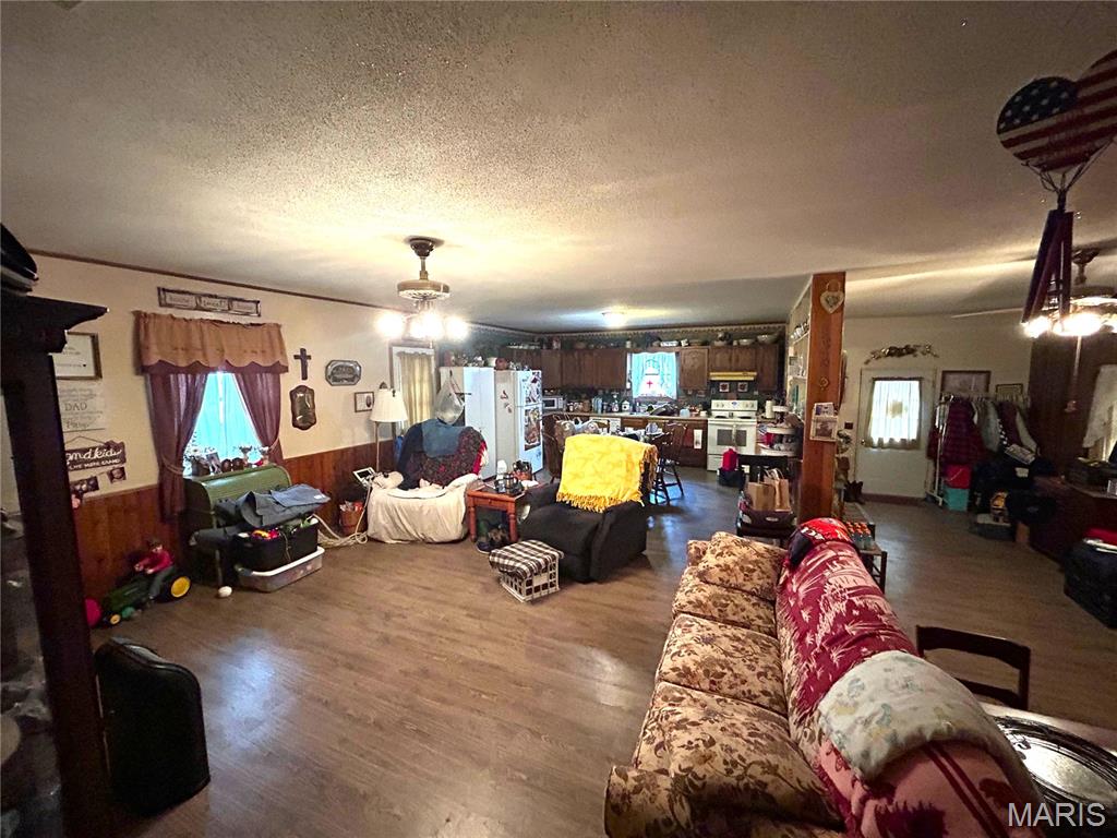 520 Eleventh Street Carrollton, IL 62016 - Photo 9 of 20