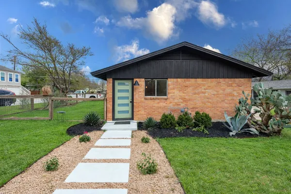 $715,000 | 4717 Avenue H, Unit A, Austin, TX 78751