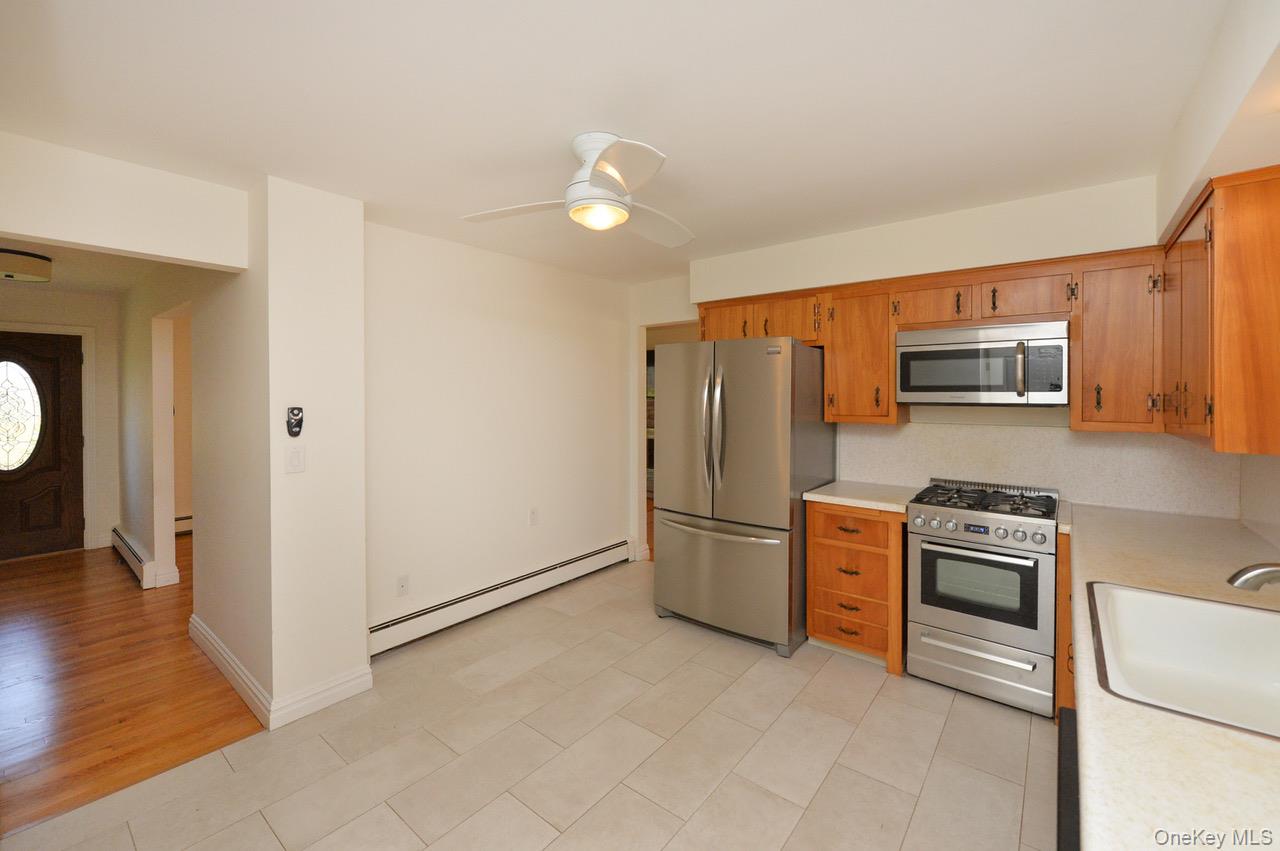 2 Augur Road Airmont, NY 10901 - Photo 12 of 34 Gallery Image 12