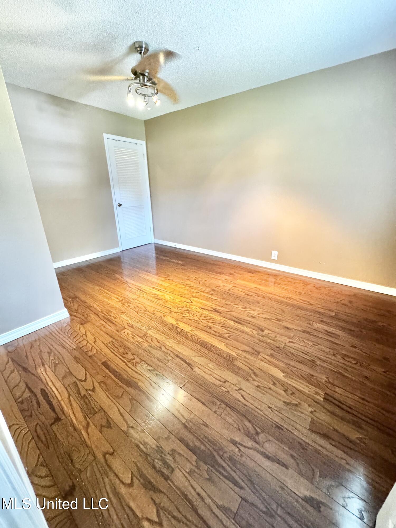 128 Ridgeway Avenue Gulfport, MS 39507 - Photo 13 of 28 IMG_1126