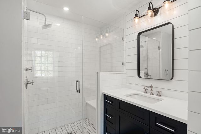 $3,600,000 | 11811 Piney Glen Lane, Potomac, MD 20854