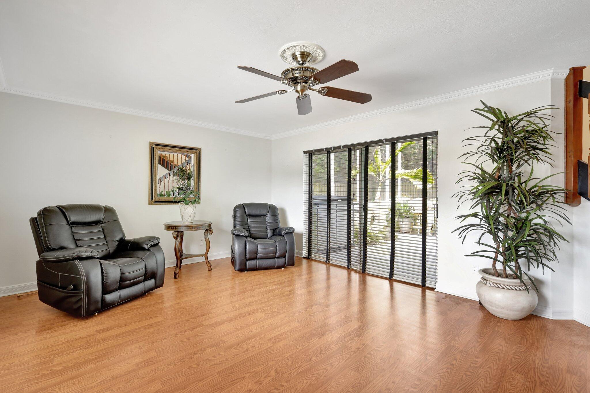 81 Southeast Beech Tree Lane Stuart, FL 34994 - Photo 11 of 35 Family/Living Room