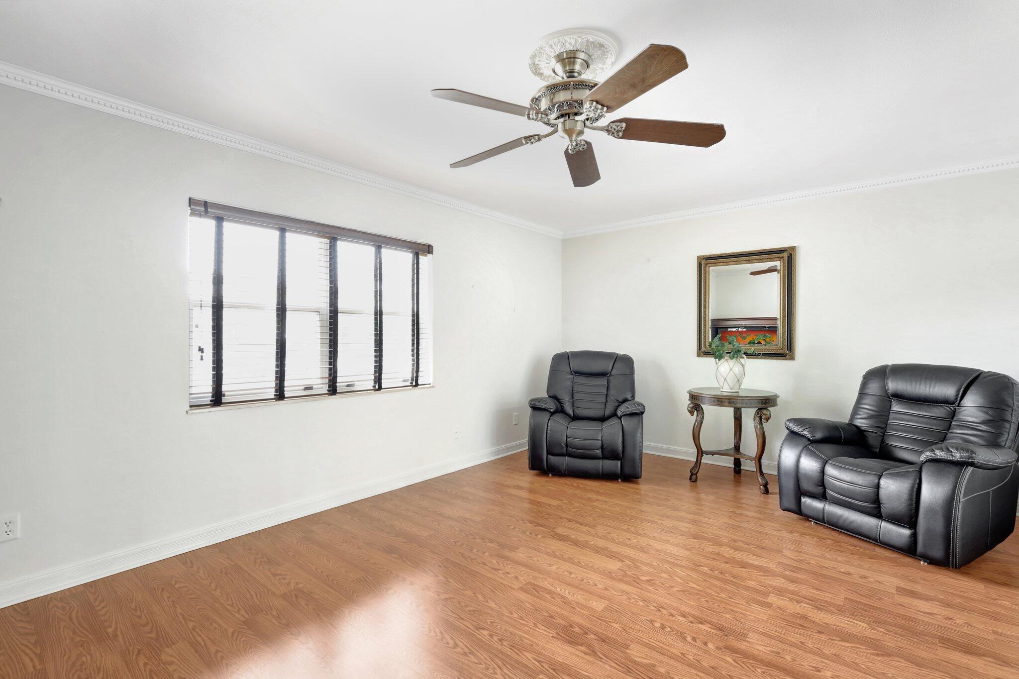 81 Southeast Beech Tree Lane Stuart, FL 34994 - Photo 12 of 35 Family/Living Room