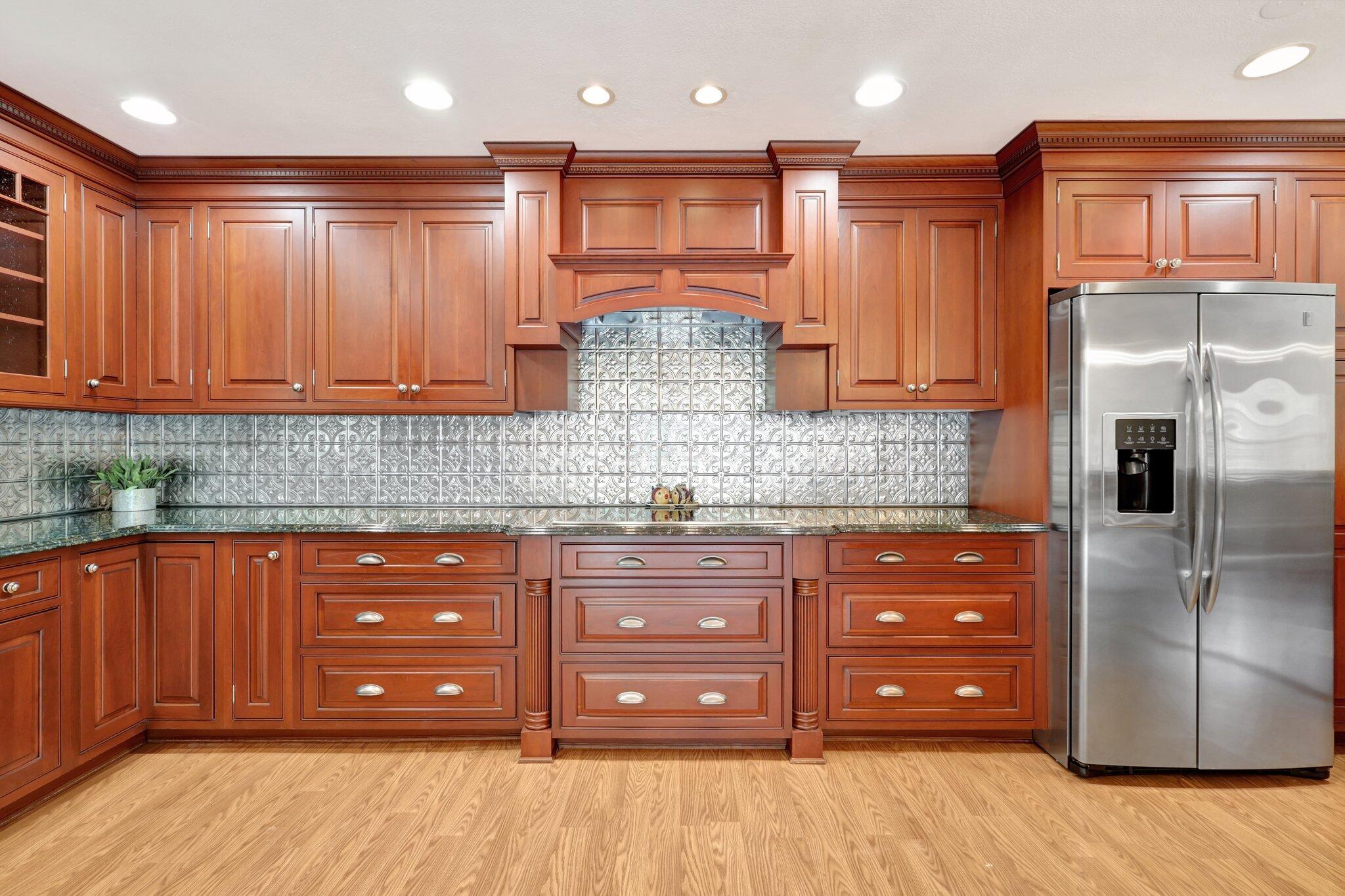 81 Southeast Beech Tree Lane Stuart, FL 34994 - Photo 2 of 35 Kitchen