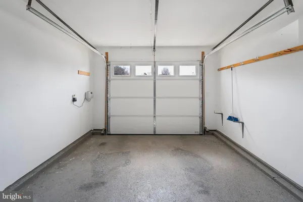 a view of a garage