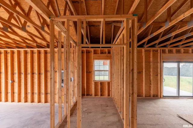 $574,999 | 9975 Highway 37, Goreville, IL 62939