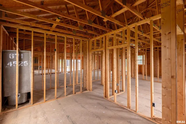 $574,999 | 9975 Highway 37, Goreville, IL 62939