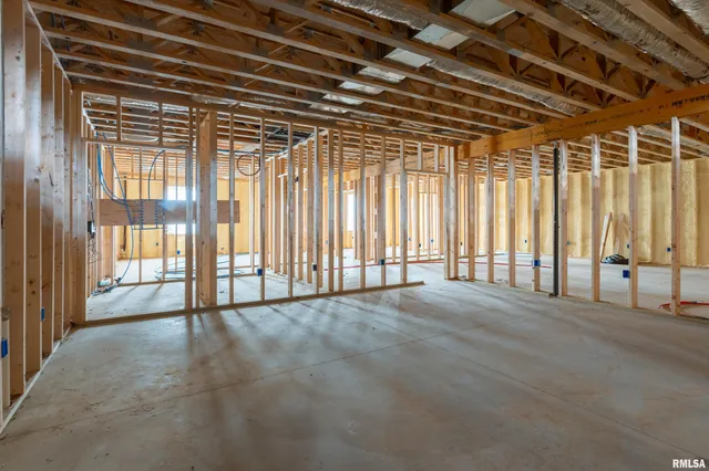 $574,999 | 9975 Highway 37, Goreville, IL 62939