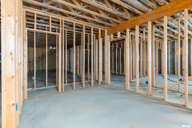 $574,999 | 9975 Highway 37, Goreville, IL 62939