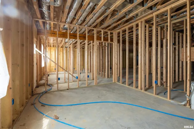 $574,999 | 9975 Highway 37, Goreville, IL 62939