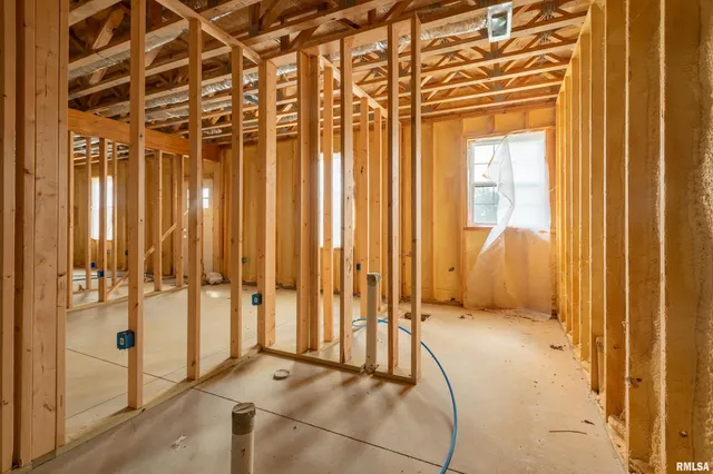 $574,999 | 9975 Highway 37, Goreville, IL 62939