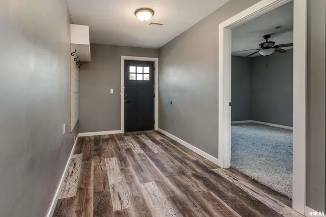 $574,999 | 9975 Highway 37, Goreville, IL 62939