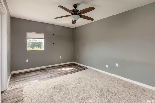 $574,999 | 9975 Highway 37, Goreville, IL 62939