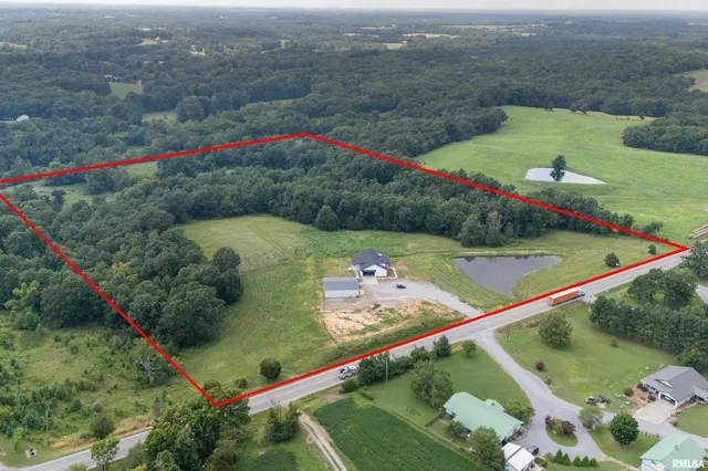 $574,999 | 9975 Highway 37, Goreville, IL 62939