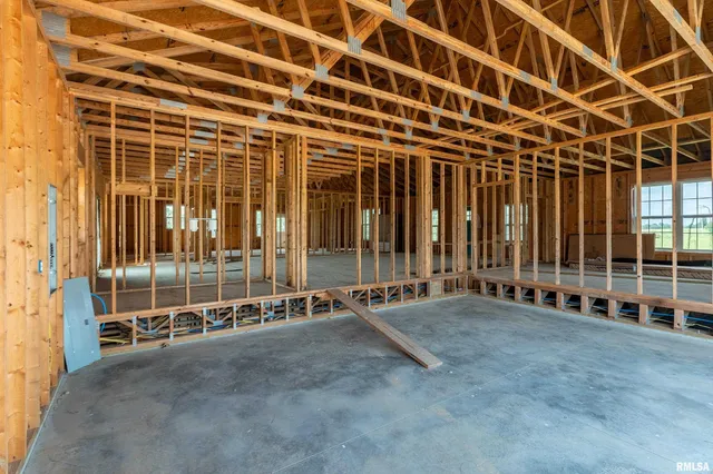 $574,999 | 9975 Highway 37, Goreville, IL 62939