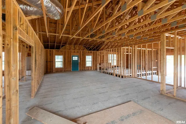 $574,999 | 9975 Highway 37, Goreville, IL 62939