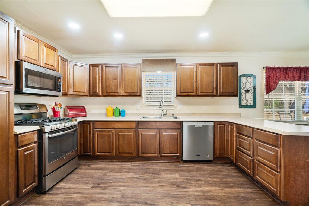 850 Key West Road Reno, TX 75462 - Photo 14 of 35