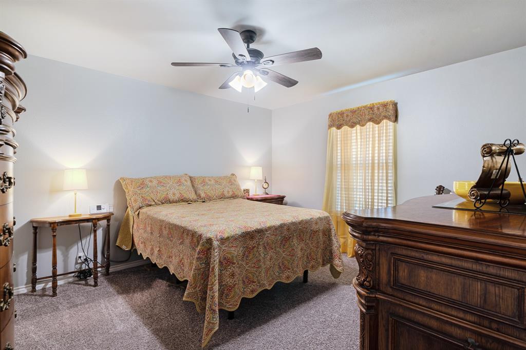 850 Key West Road Reno, TX 75462 - Photo 18 of 35