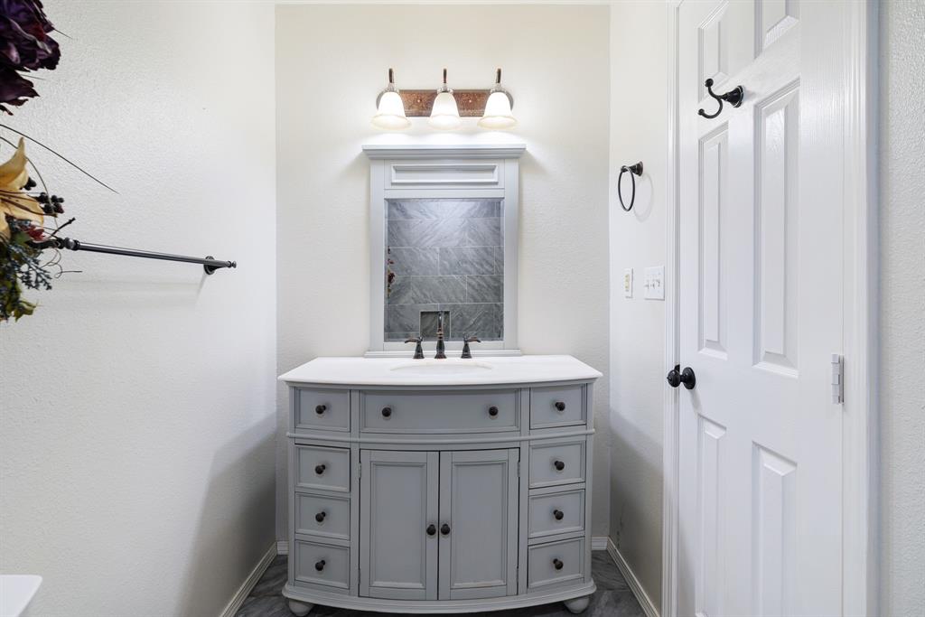 850 Key West Road Reno, TX 75462 - Photo 22 of 35