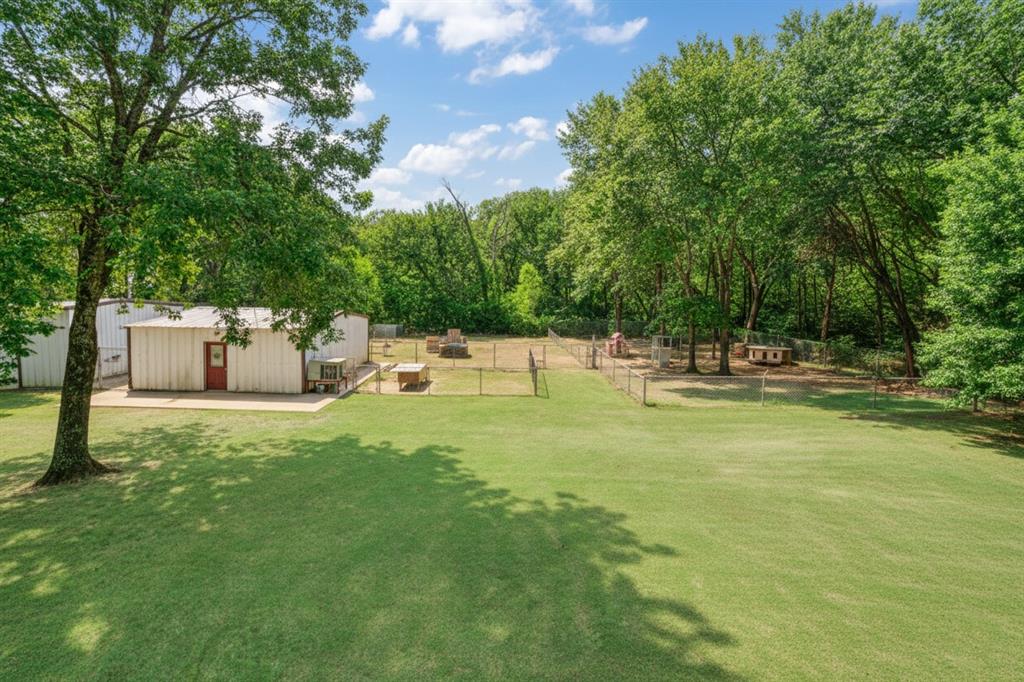 850 Key West Road Reno, TX 75462 - Photo 7 of 35