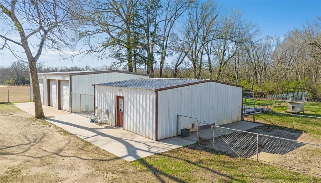 850 Key West Road Reno, TX 75462 - Photo 9 of 35